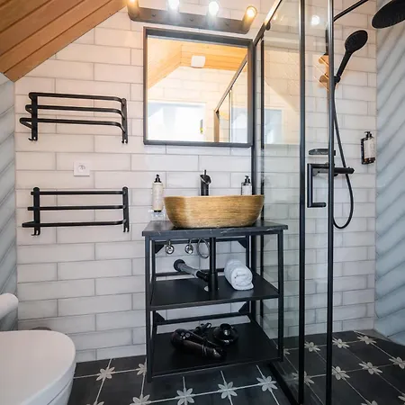 Naturalni Vinarstvi Dvorek - Penzion, Bistro & Wellness Dolne Dunajovice