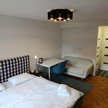Naturalni Vinarstvi Dvorek - Penzion, Bistro & Wellness Vendégház Dolní Dunajovice