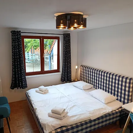 Naturalni Vinarstvi Dvorek - Penzion, Bistro & Wellness Pensjonat 4*