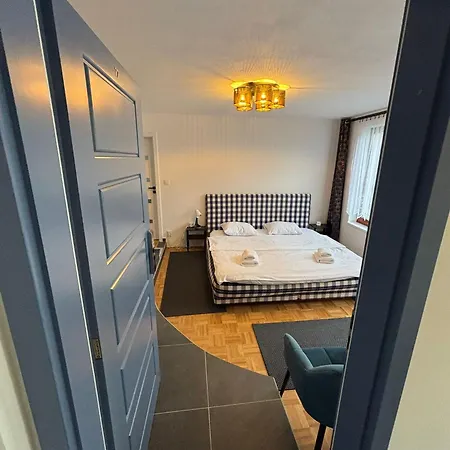 Naturalni Vinarstvi Dvorek - Penzion, Bistro & Wellness