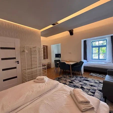 Naturalni Vinarstvi Dvorek - Penzion, Bistro & Wellness 4* Дольни-Дунаёвице