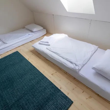Pensionat Naturalni Vinarstvi Dvorek - Penzion, Bistro & Wellness