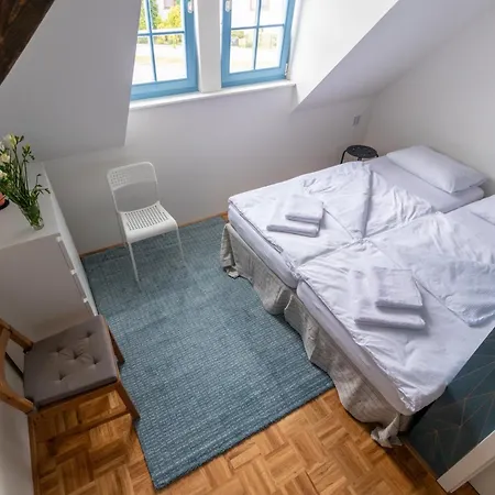 Pensjonat Naturalni Vinarstvi Dvorek - Penzion, Bistro & Wellness 4*