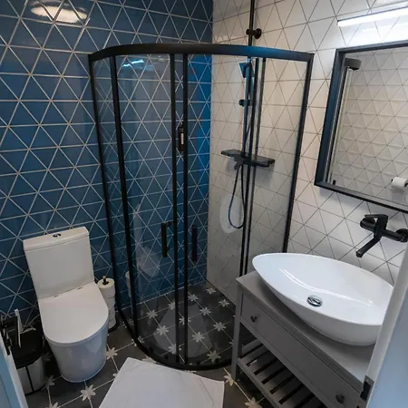 Naturalni Vinarstvi Dvorek - Penzion, Bistro & Wellness Pensionat Dolní Dunajovice